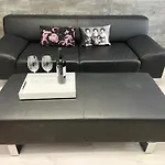 Vintage & Modern - Best Of Both Worlds In The Heart Of Prague