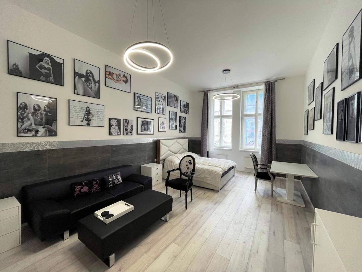 Apartment Vintage & Modern - Of Both Worlds In The Heart Of *